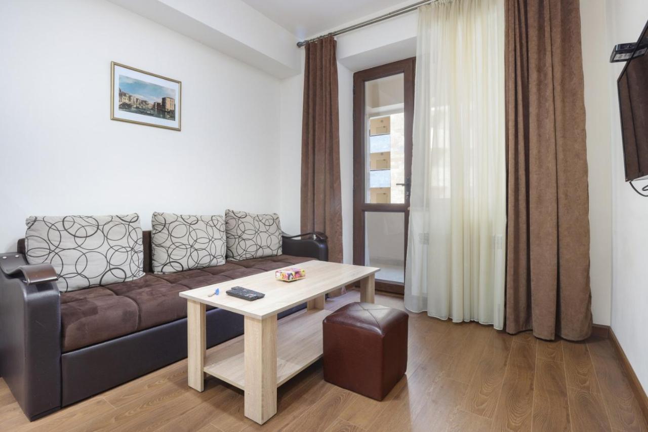Stay Inn-Apartments On Buzand 17 Erivan Exterior foto